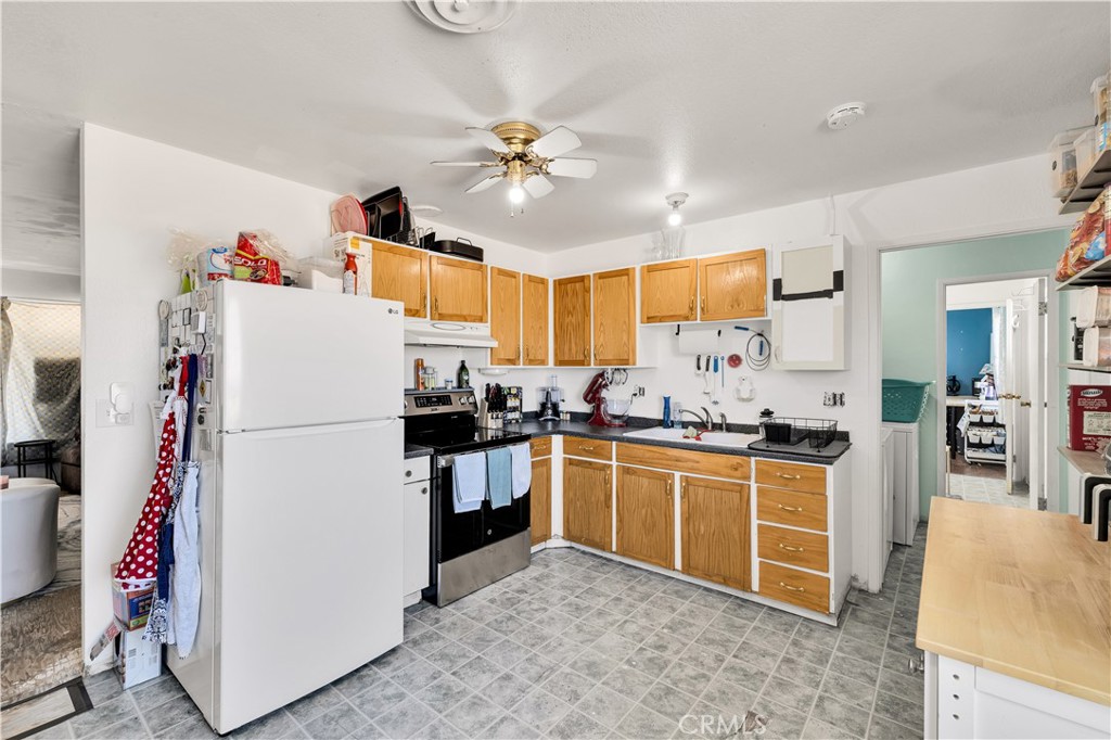 4805 Avenida La Mirada Joshua Tree, CA 92252 - Photo 10 of 38