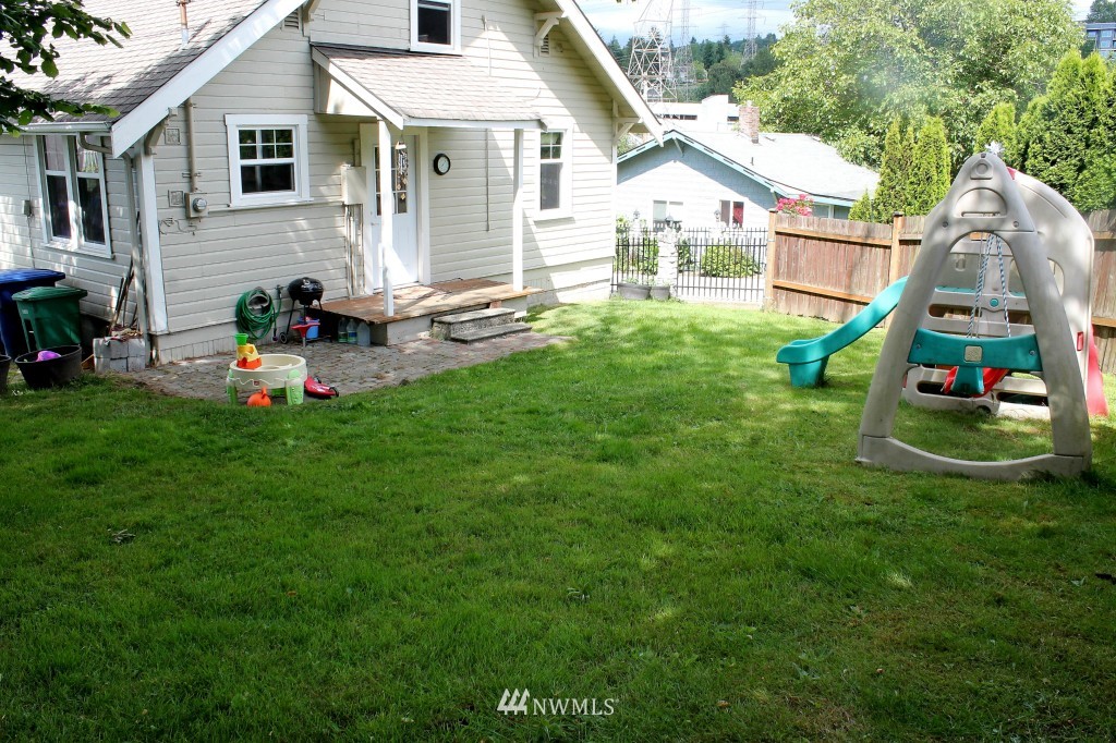 617 South 15th Street Renton, WA 98055 - Photo 20 of 23