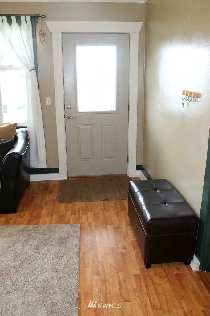 617 South 15th Street Renton, WA 98055 - Photo 10 of 23