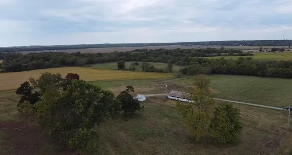 $99,000 | 18155 Highway 52, Mound City, KS 66056