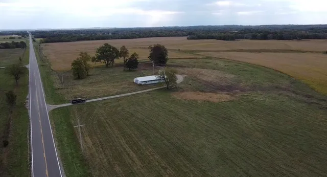 $99,000 | 18155 Highway 52, Mound City, KS 66056