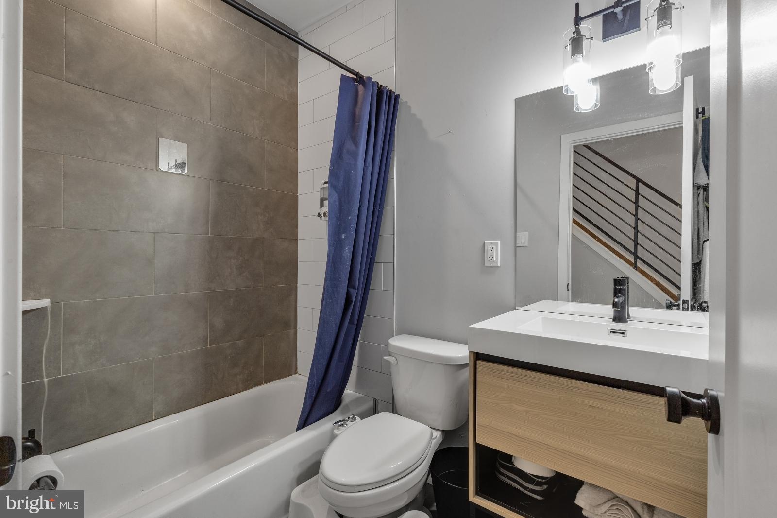 910 North 17th Street, Unit 3 Philadelphia, PA 19130 - Photo 13 of 29