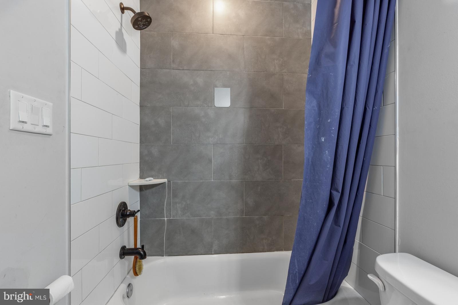910 North 17th Street, Unit 3 Philadelphia, PA 19130 - Photo 14 of 29