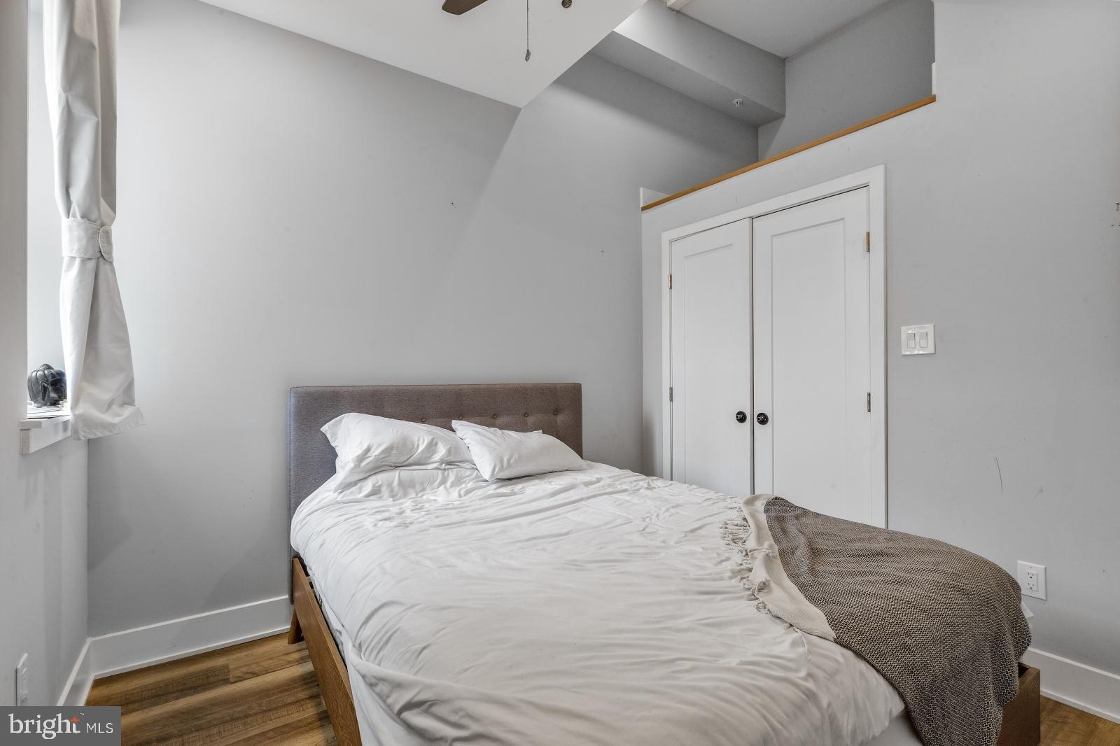 910 North 17th Street, Unit 3 Philadelphia, PA 19130 - Photo 15 of 29