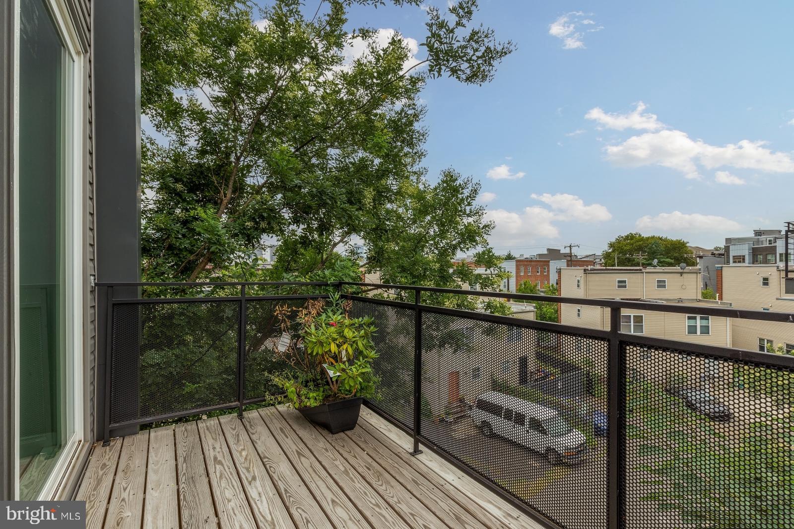 910 North 17th Street, Unit 3 Philadelphia, PA 19130 - Photo 10 of 29