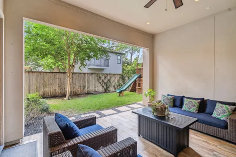 $1,250,000 | 815 East 27th Street, Houston, TX 77009