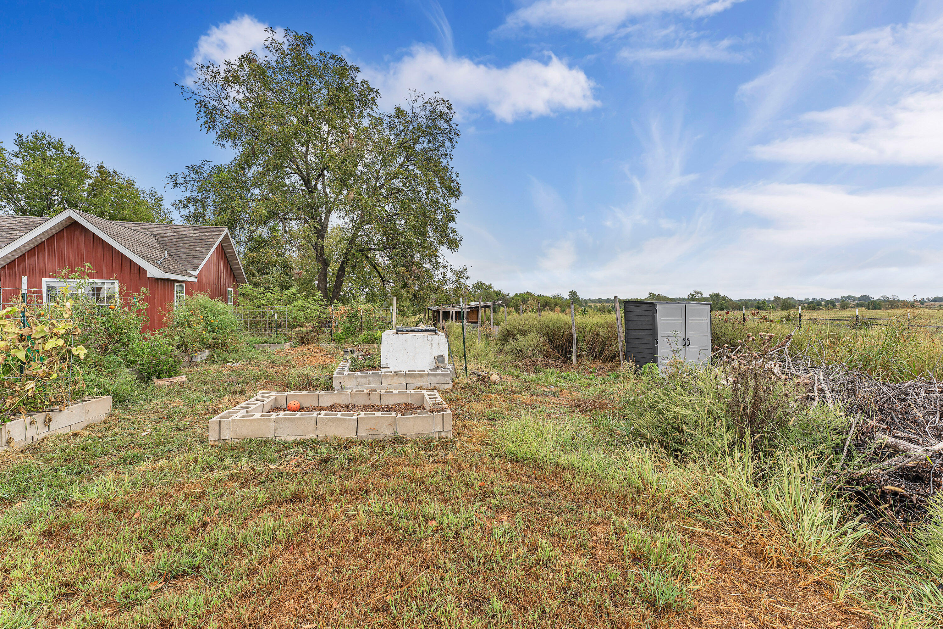 1015 State Rd Aa Fair Grove, MO 65648 - Photo 18 of 64 Raised Garden Beds and Garden Shed