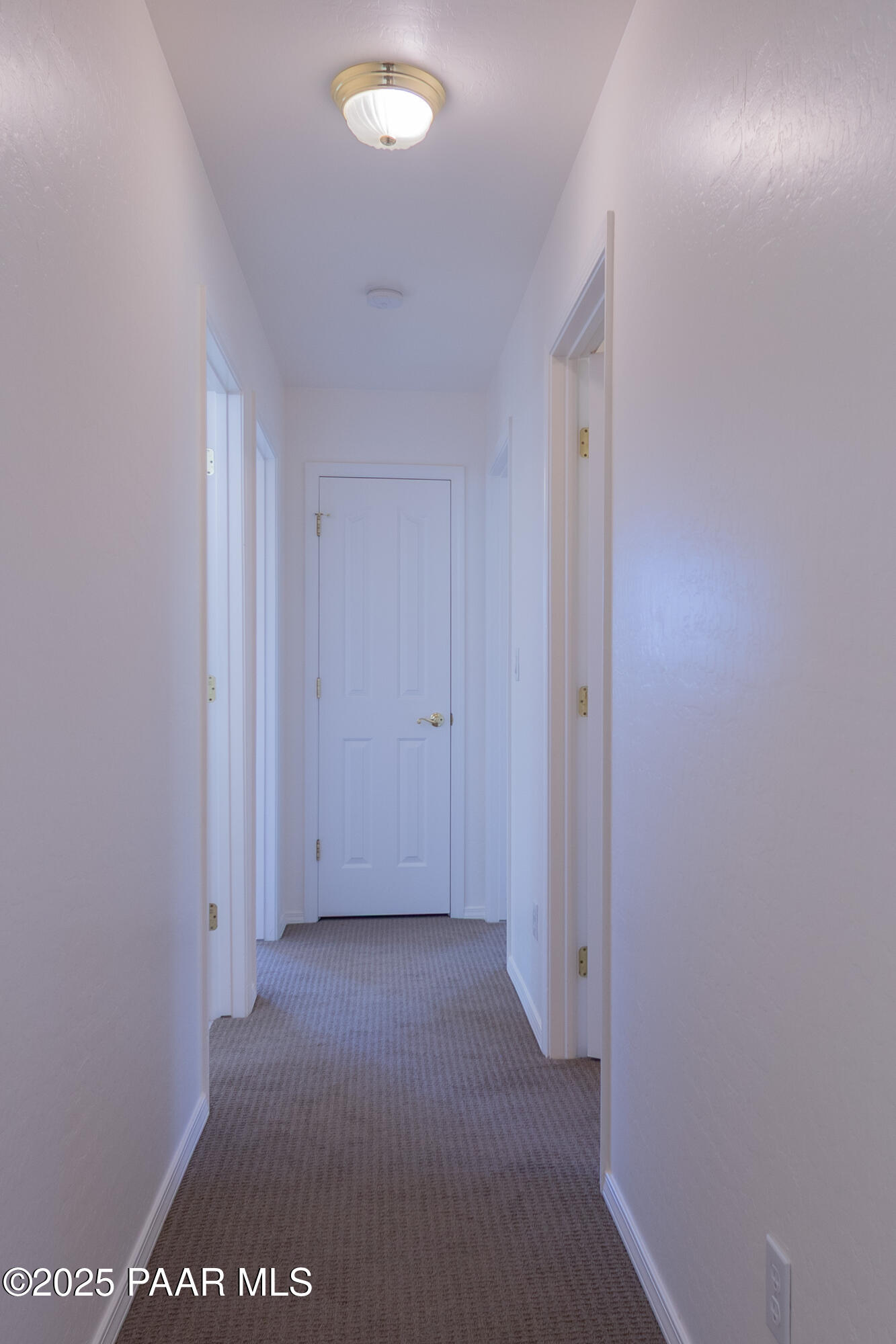 5750 Columbine Road Prescott, AZ 86305 - Photo 26 of 47 Hallway