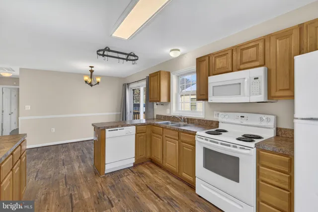 $419,900 | 186 Sterling Court, Warrenton, VA 20186