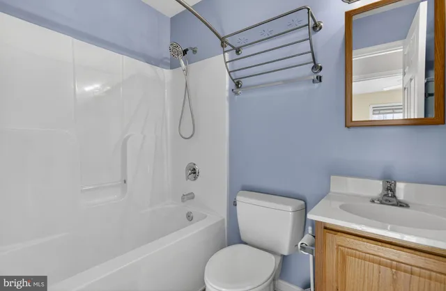 $419,900 | 186 Sterling Court, Warrenton, VA 20186