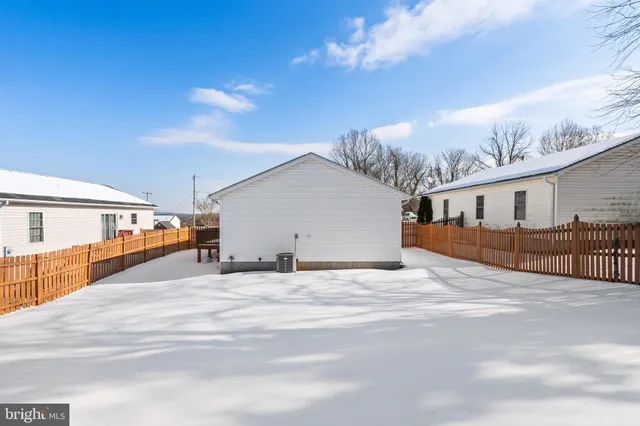 $419,900 | 186 Sterling Court, Warrenton, VA 20186