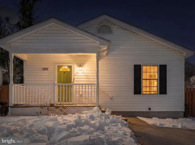 $419,900 | 186 Sterling Court, Warrenton, VA 20186