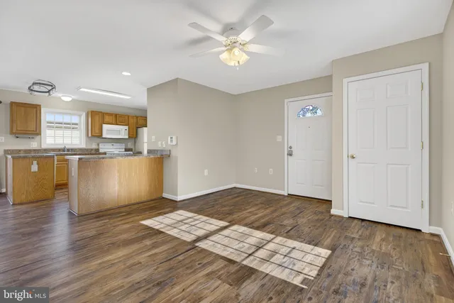 $419,900 | 186 Sterling Court, Warrenton, VA 20186