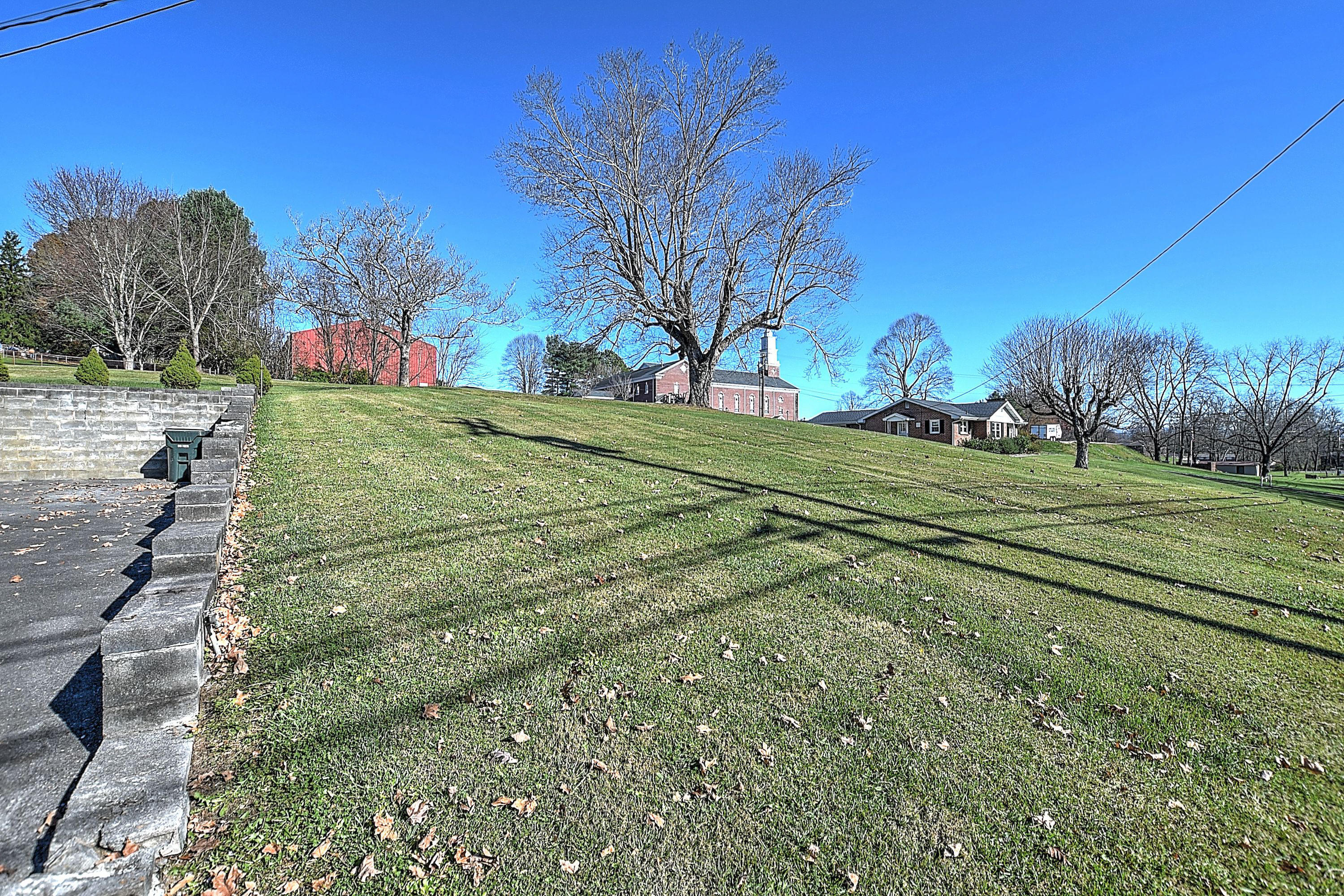 845 Wagner Road Bristol, VA 24201 - Photo 4 of 39 845 Wagner Rd-4