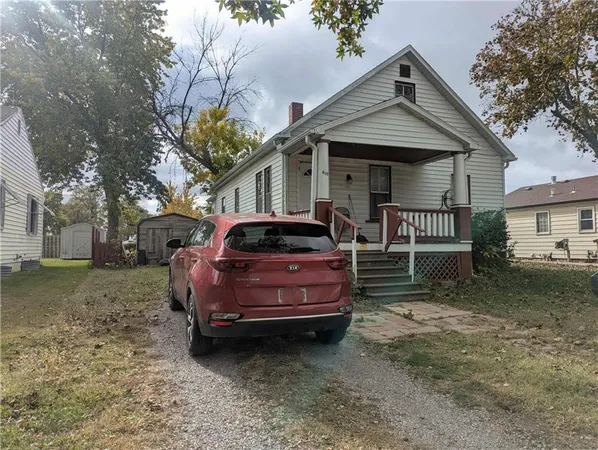 $129,900 | 809 West 25th Terrace, Higginsville, MO 64037