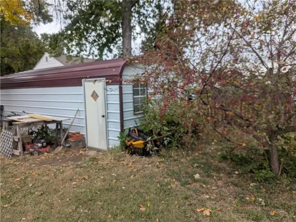 $129,900 | 809 West 25th Terrace, Higginsville, MO 64037