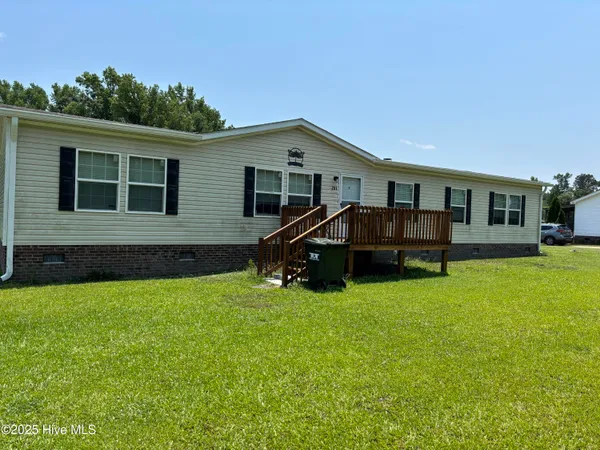 $225,000 | 281 South Blizzard Town Road, Beulaville, NC 28518