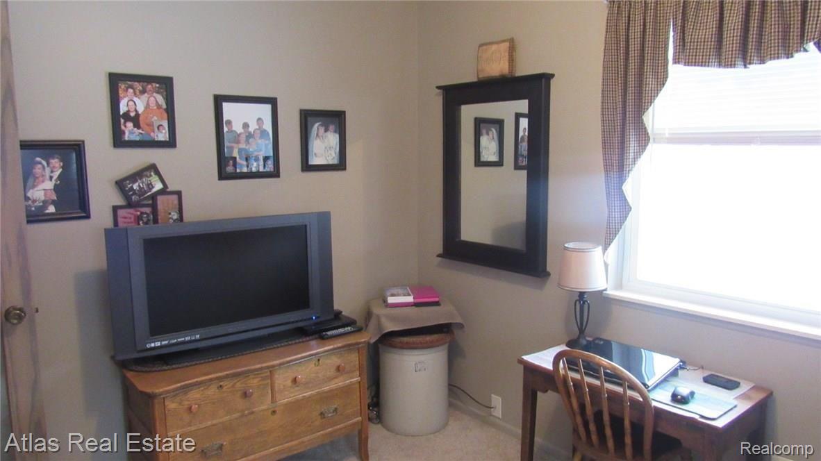 7116 Gale Road Grand Blanc, MI 48439 - Photo 16 of 20 IMG_8774.JPG