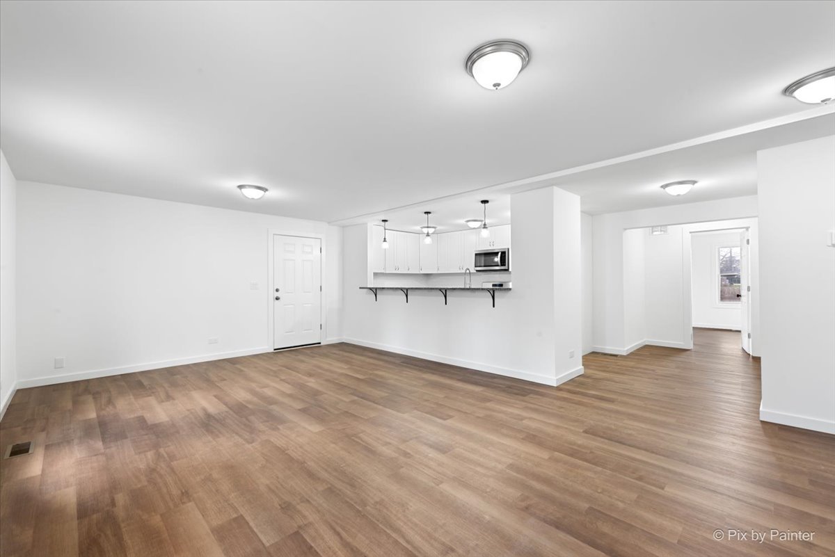 544 Hainesville Road, Unit 1 Round Lake Park, IL 60073 - Photo 6 of 24 Gallery Image 6