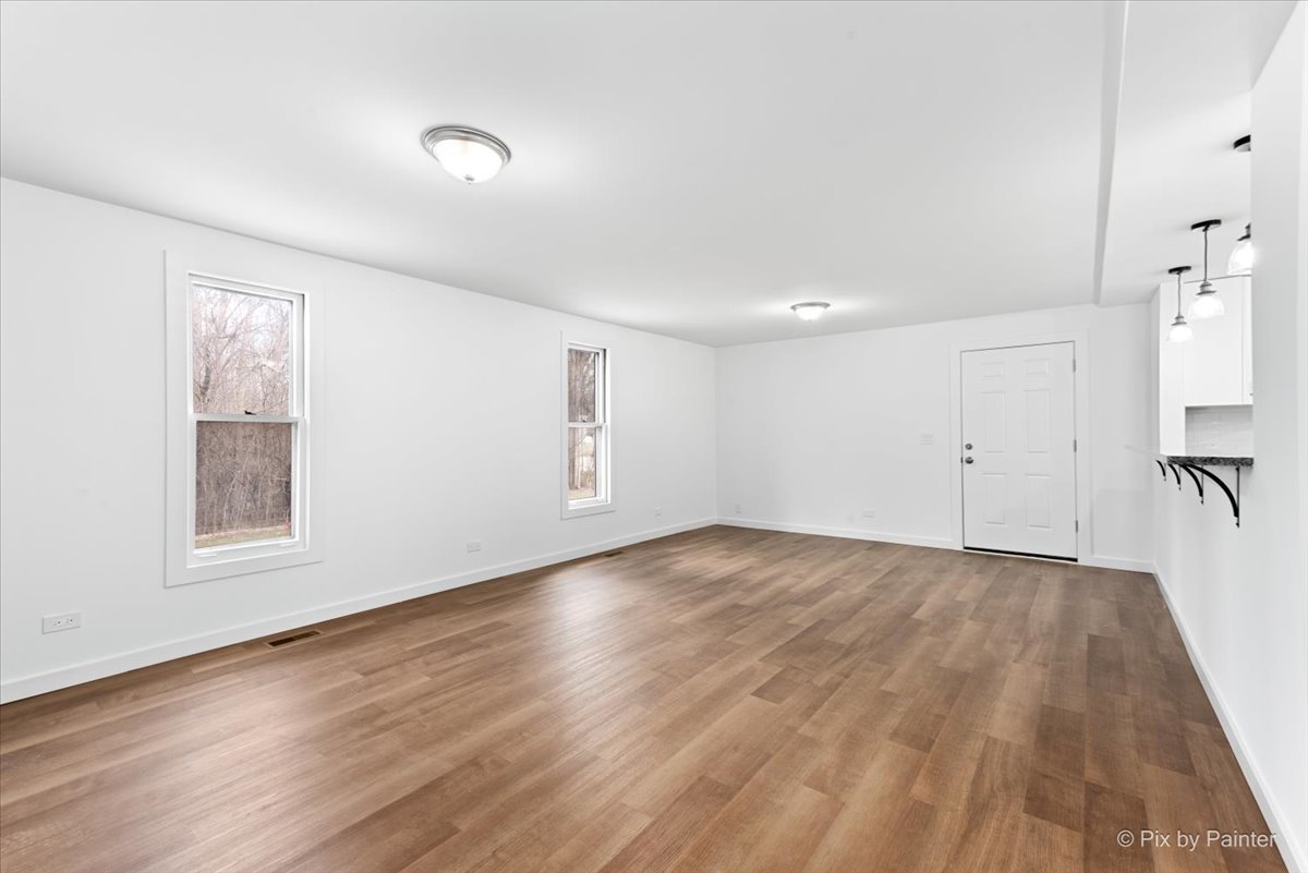 544 Hainesville Road, Unit 1 Round Lake Park, IL 60073 - Photo 7 of 24 Gallery Image 7