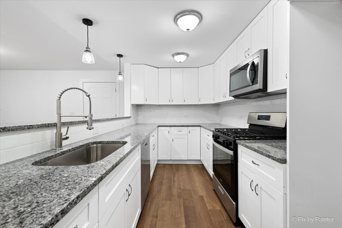 544 Hainesville Road, Unit 1 Round Lake Park, IL 60073 - Photo 10 of 24 Gallery Image 10