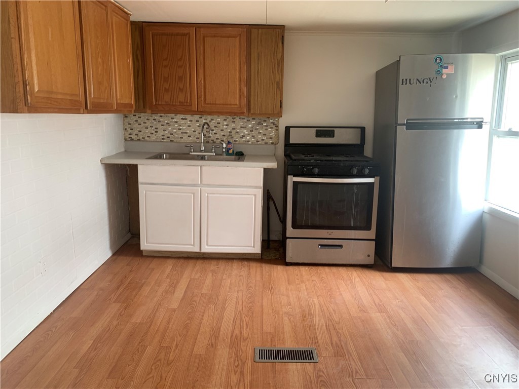 4 West 5th Street North Fulton, NY 13069 - Photo 3 of 16