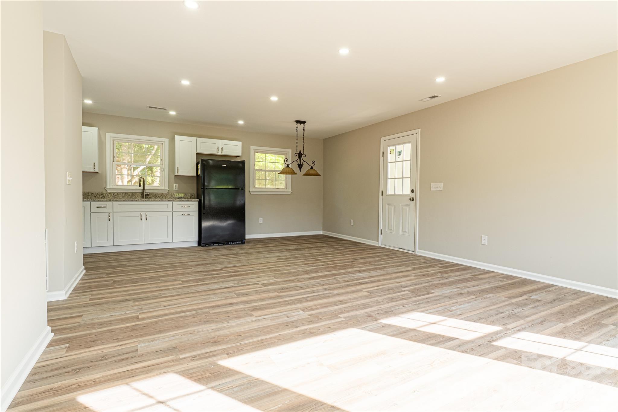 213 Washington Street Wingate, NC 28174 - Photo 4 of 24