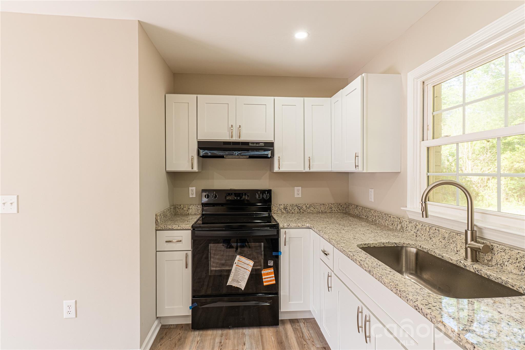 213 Washington Street Wingate, NC 28174 - Photo 9 of 24
