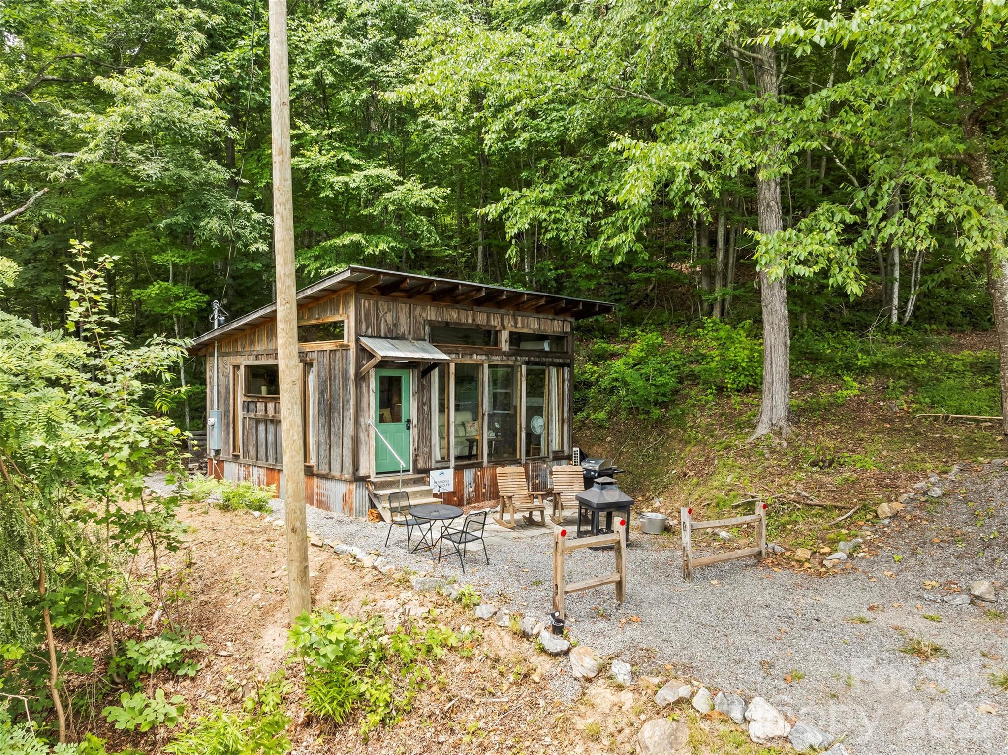 553 Paradise Mountain Road Canton, NC 28716 - Photo 2 of 32