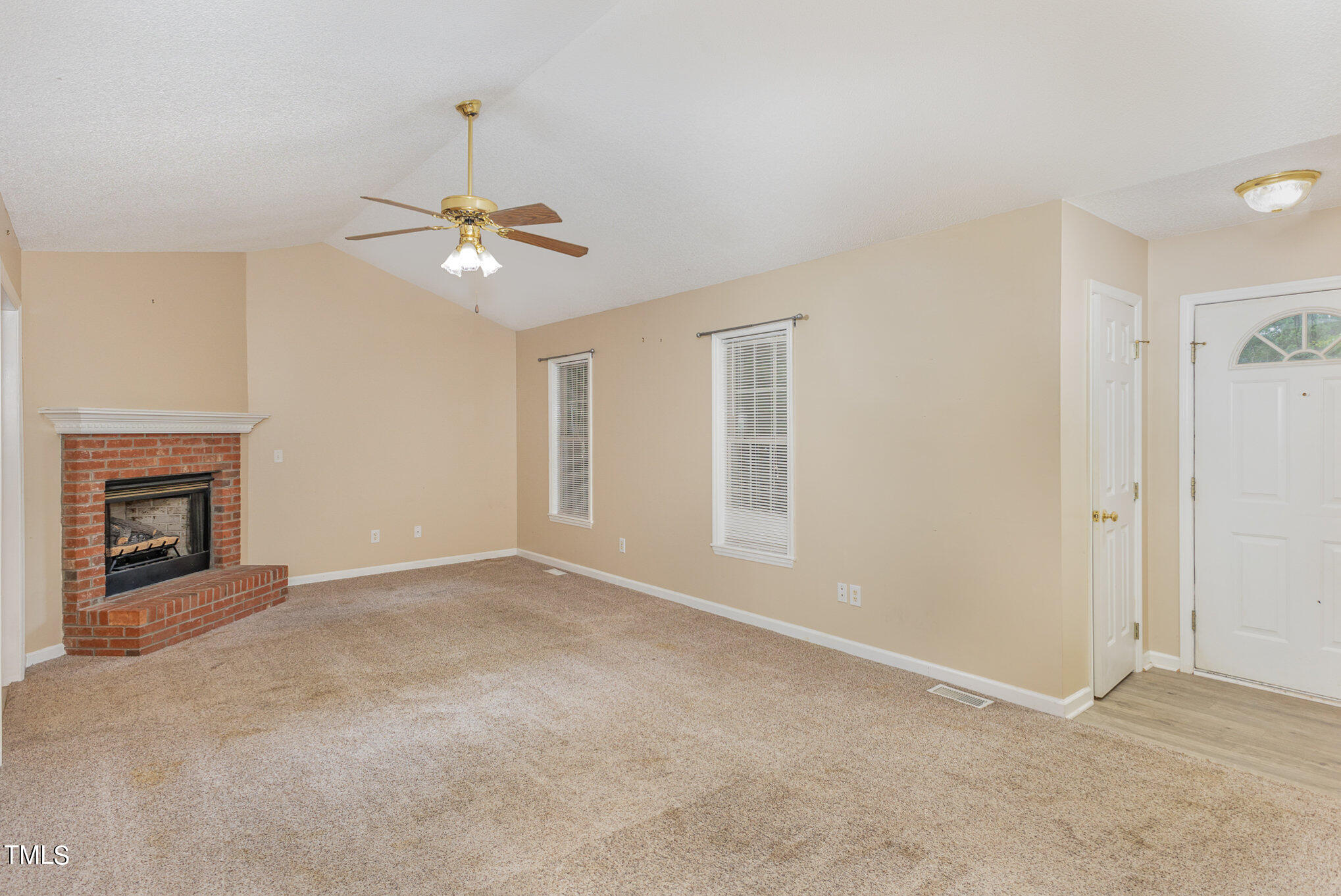 204 Beaver Ridge Way Benson, NC 27504 - Photo 7 of 27 005_bc4a7414-edit