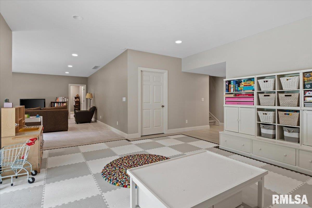 4248 Osage Road Springfield, IL 62711 - Photo 39 of 64