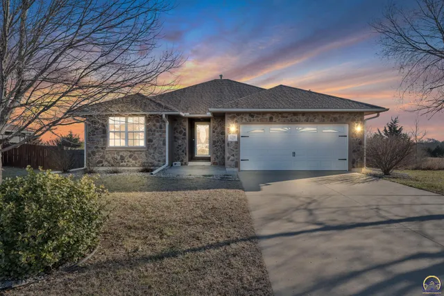 $314,900 | 3704 Northwest Cherry Creek Drive, Topeka, KS 66618