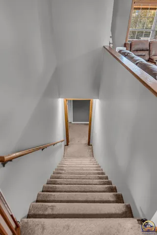 $314,900 | 3704 Northwest Cherry Creek Drive, Topeka, KS 66618