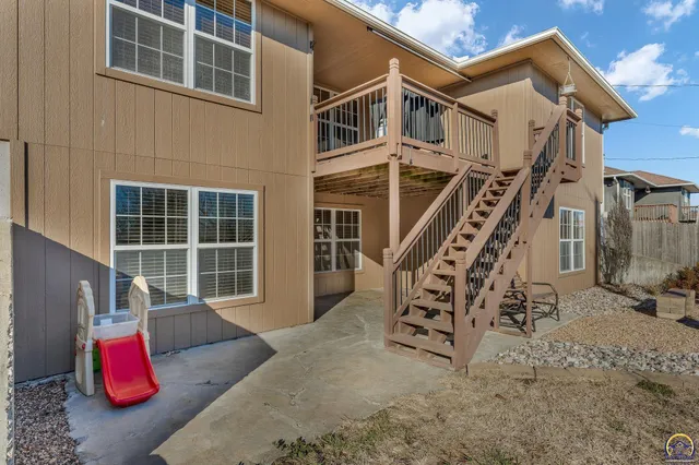 $314,900 | 3704 Northwest Cherry Creek Drive, Topeka, KS 66618