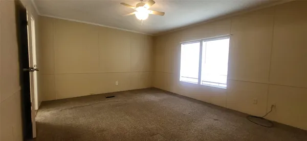 $189,900 | 16711 Lake Circle, Conroe, TX 77302