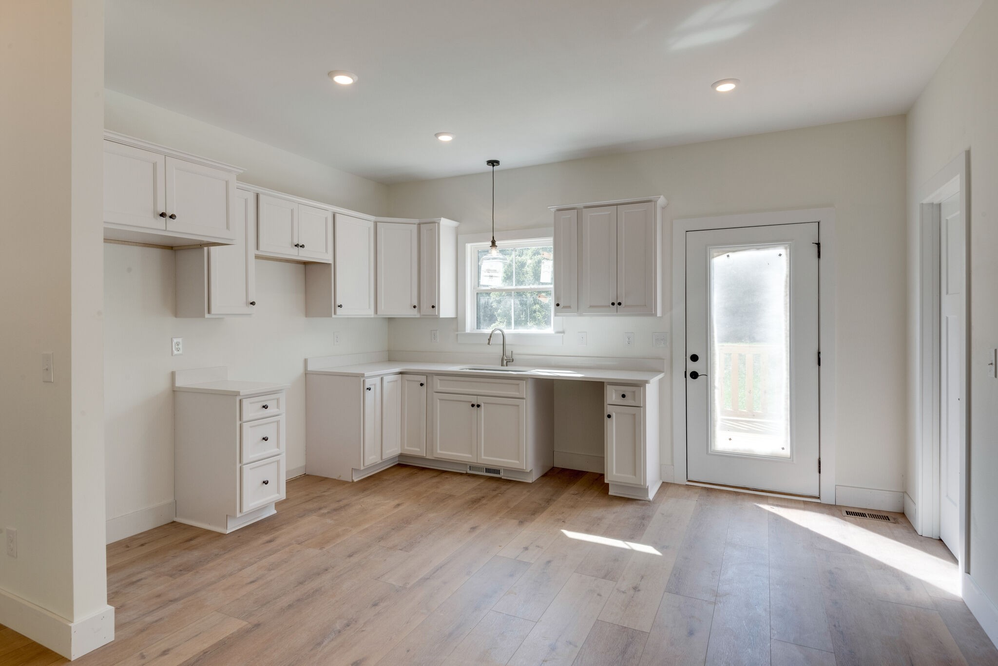 122 Long Road Charlotte, TN 37036 - Photo 11 of 30 Gallery Image 11