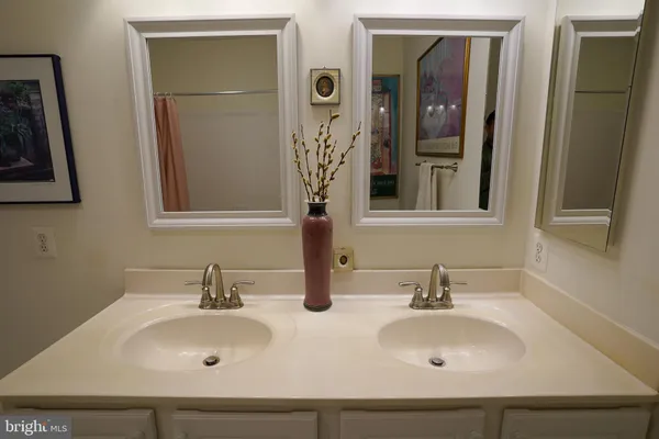 $2,750 | 2111 Ganton Green, Unit E108, Woodstock, MD 21163
