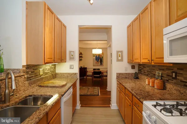 $2,750 | 2111 Ganton Green, Unit E108, Woodstock, MD 21163