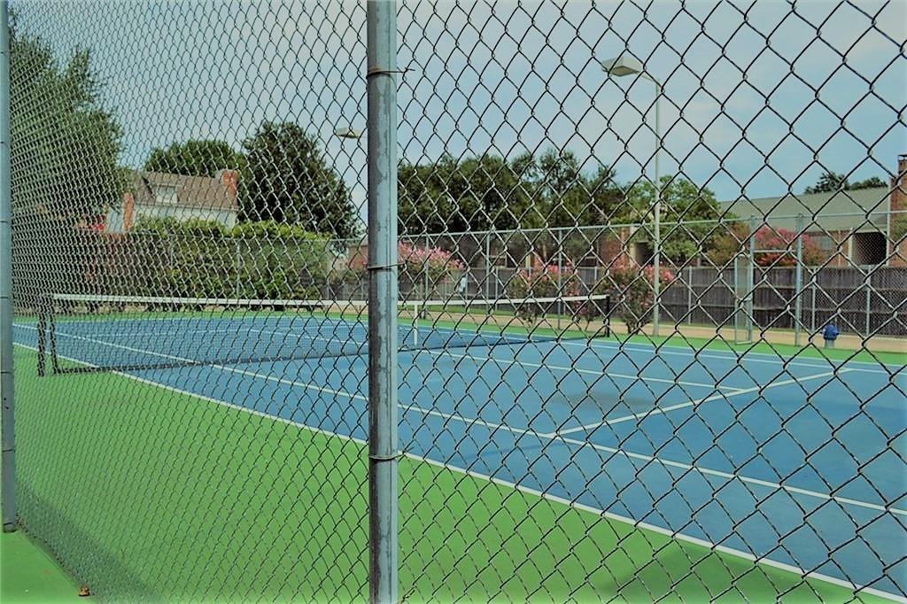 18240 Midway Road, Unit 905 Dallas, TX 75287 - Photo 14 of 15 Condo backs up to tennis court - very private