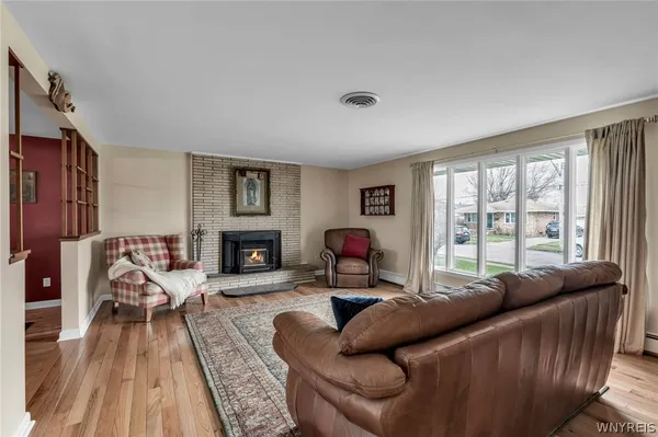 $315,000 | 21 Barlow Avenue, Lackawanna, NY 14218