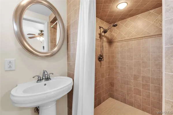 $315,000 | 21 Barlow Avenue, Lackawanna, NY 14218