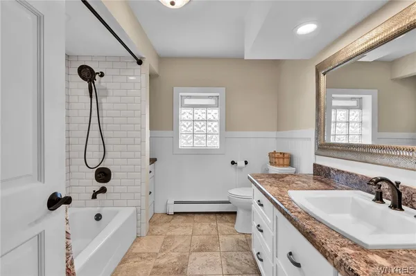 $315,000 | 21 Barlow Avenue, Lackawanna, NY 14218