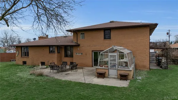 $315,000 | 21 Barlow Avenue, Lackawanna, NY 14218