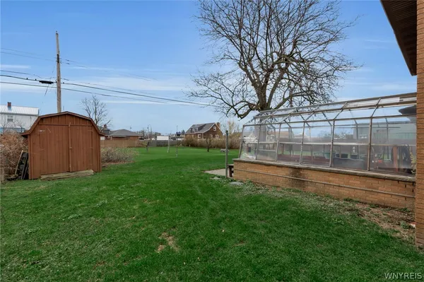 $315,000 | 21 Barlow Avenue, Lackawanna, NY 14218