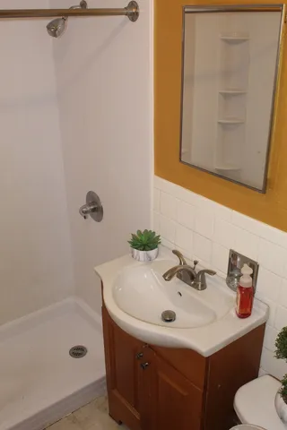 $105,000 | 36 South 19th Avenue, Unit 2E, Maywood, IL 60153