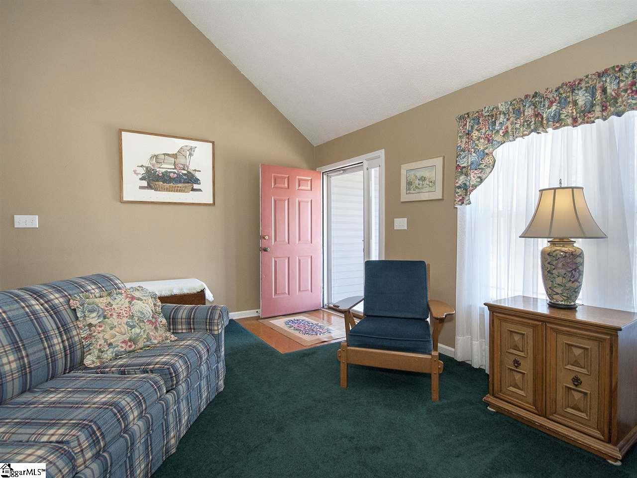 3 Feltner Lane Fountain Inn, SC 29644 - Photo 4 of 32 Gallery Image 4