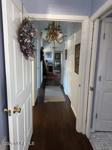 a view of entryway with livingroom