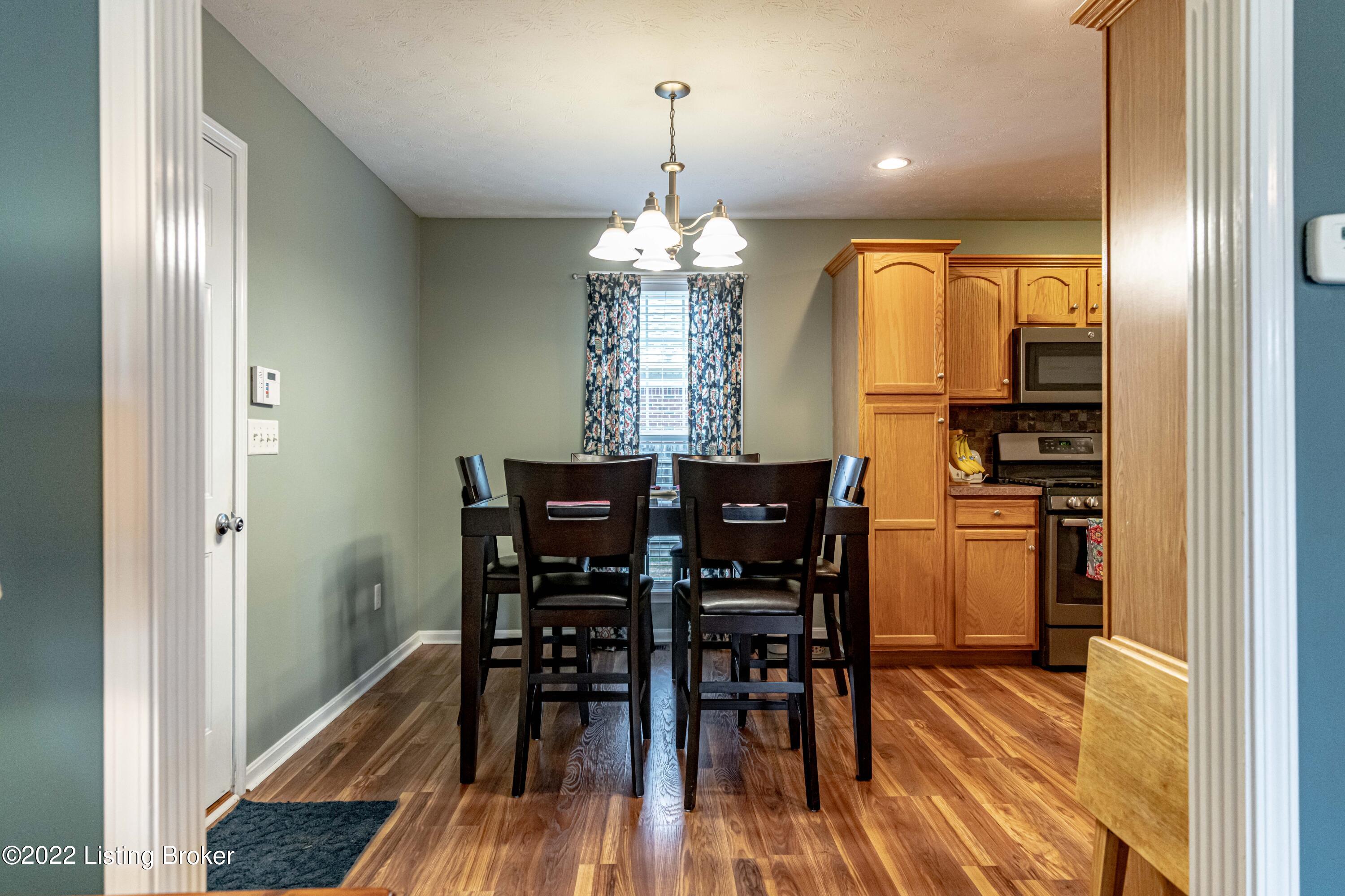 6903 Barbrook Road Louisville, KY 40258 - Photo 12 of 81 DSC02626
