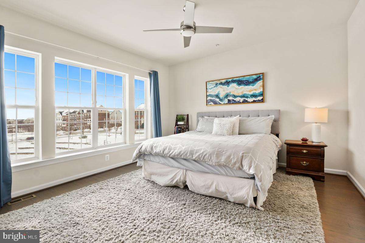 23517 Public House Road, Unit 101 Clarksburg, MD 20871 - Photo 11 of 26 Primary bedroom