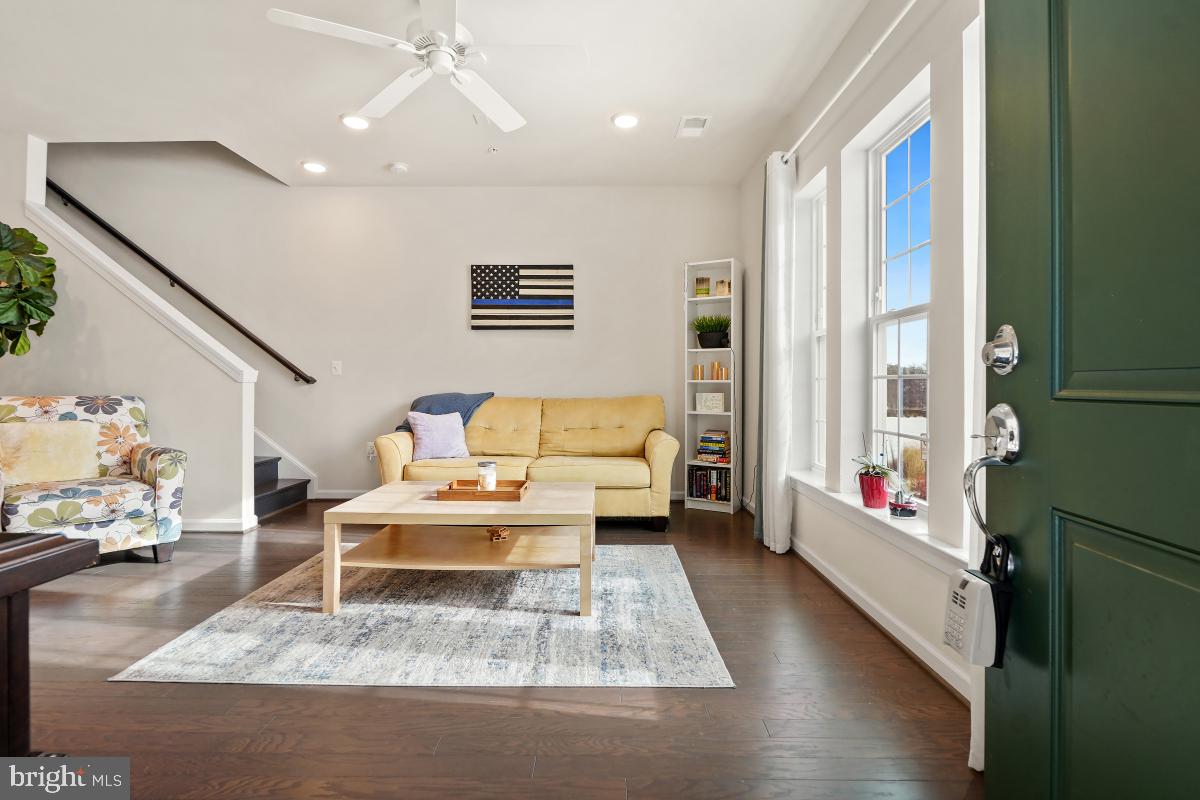 23517 Public House Road, Unit 101 Clarksburg, MD 20871 - Photo 2 of 26